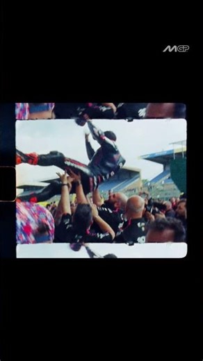 Romanticising victory celebrations from a 51-year-old camera 🇫🇷📽️