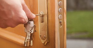 Nos conseils pour poser une serrure de porte
