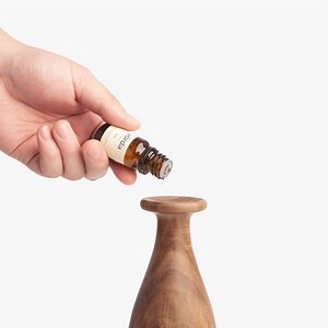 Vās Canadian Walnut Handcrafted Wood Diffuser