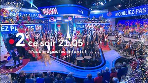 À tout à l'heure 21h05 pour "N'oubliez Pas Les Enfants". Nous vous souhaitons à toutes et tous de joyeuses fêtes. | N'OUBLIEZ PAS LES PAROLES (OFFICIEL)