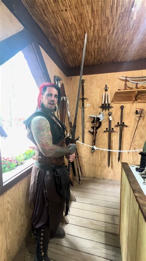 Can I just live at the Ren Faire please? #fyp #foryou #goth #metalhead #alttiktok #alttok #renaissance #viking #renfaire