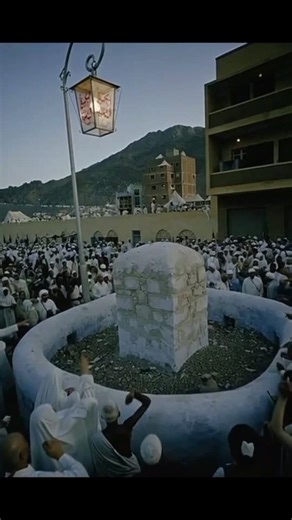 The evolution of the kaba in 26 second #islamicstatus #mhaedit