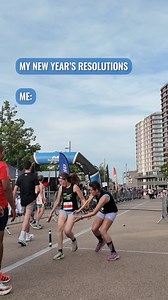 Luckily you can pick running back up no matter how many times you drop it ✨ | RunThrough