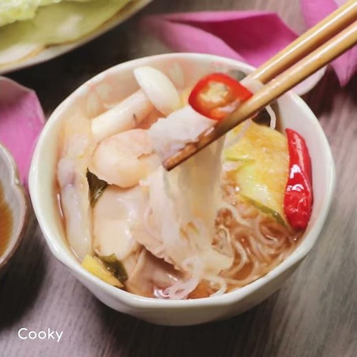 Thai Vegetarian Hot Pot - How to Cook Lightly for Vegetarian Day | Cooky TV