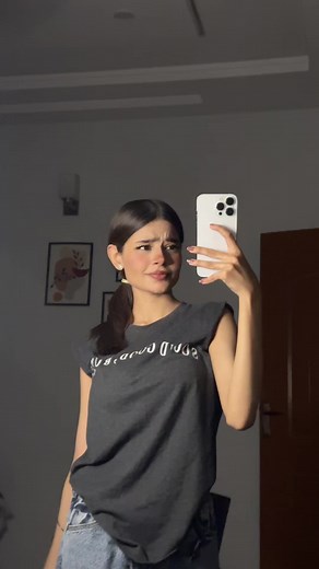 Indian Actress Mahie Gill Dance Compilation