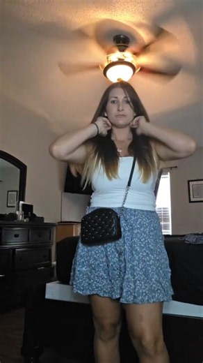 #ootd Loving my new Minnie necklace and earrings! #disneymom #disney #minniemouse #disneyadult