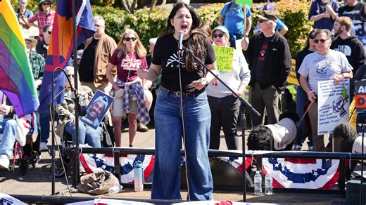 Watch as thousands rally in Salem for anti-Trump No Kings protest