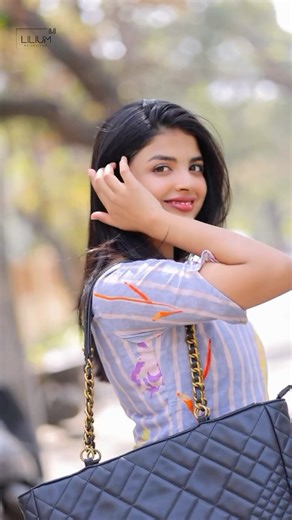 liliumbyshrivha on Instagram: "❄️Founder Designed Masterpiece- Not your usual blue—this one speaks of elegance, grace, and timeless style❄️ For the first time in Lilium, we bring you a stunning creation in Pure Cotton Brasso—a fabric that’s rare, breathable, and perfect for summer! The texture feels luxurious, yet the comfort is unmatched. But what makes this piece even more special? A unique dual-design concept! Look closely, and you’ll see two distinct styles woven into one outfit, making it e