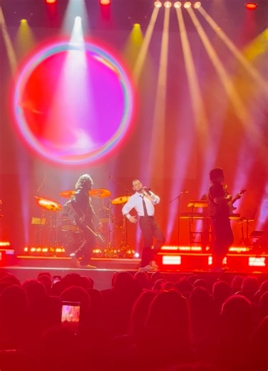 Walking into a two-show day like this… 👣🎶 Twice the energy. Twice the memories. The Phil Collins Story is on the road now — and tickets are on sale! Grab yours at PhilCollinsStory.com #ThePhilCollinsStory #PhilCollins #Genesis #TributeConcert #Onsale | The Phil Collins Story