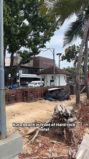 134K views · 564 reactions | The footpath in front of Hard Rock Hotel was badly damaged by big waves a few days ago. It’s been several days now, especially this part there’s still no sign of repair or response from the authorities. This area is quite dangerous for pedestrians and tourists passing by. Hope the local government can take action soon. | Bali Tour Guide | Facebook