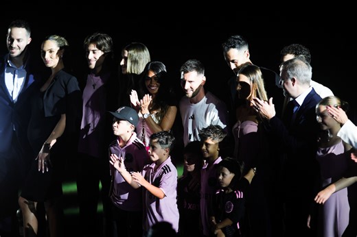 Les images des fils de Messi révélées : les coups de pied et l'agressivité de Mateo sur Ciro deviennent virales - Sport.fr