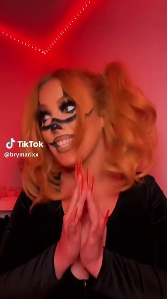 Spooky Clown Makeup Looks for This Year