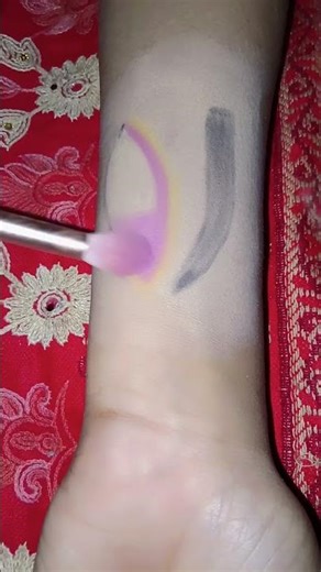 ✨Elevating beauty, one look at a time✨#haldilook #eyemakeup #begginers #begginers #makeuptutorial