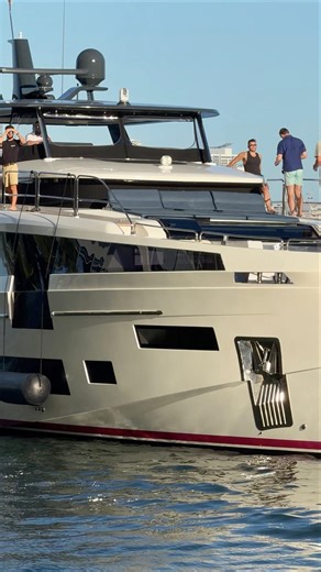 Always leaves you breathless 😲🤩 88ft 2021 Sirena 88 ‘The Saint’ #yachtingwithchristos