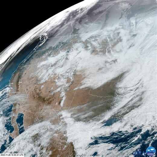 🛰️❄️ GOES-16 Geocolor satellite imagery is giving us an excellent view of the expansive swath of snow that fell across the Rockies and Central Plains since Thanksgiving. You can find our last storm summary for this event with snowfall reports here: https://www.wpc.ncep.noaa.gov/discussions/nfdscc4.html | NOAA NWS Weather Prediction Center