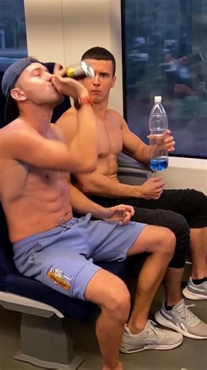 Как у него это получилось?? Это магия??@bugworkout