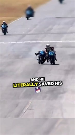 🏁 What's the best way to thank your rival after a race? #Rivalry #Sportsmanship | Bike-reader's