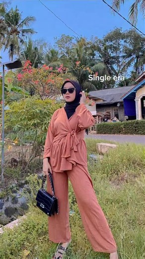 Imas Fahriaty on Instagram: "#izinnnnnnnn🙇🏻‍♂️🙏🏻"