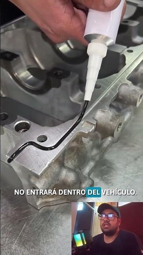 ✅This is how silicone is applied #mechanics #cars #workshop
