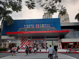 WATCH: Philippines’ ‘mini-Disneyland’ Fiesta Carnival reopens