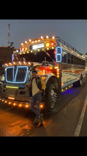 Videos de Marvin jsjsj 502 🥷🏽❤️‍🔥 (@marvinjsjs502) con “sonido original - Zamora Lyrics”