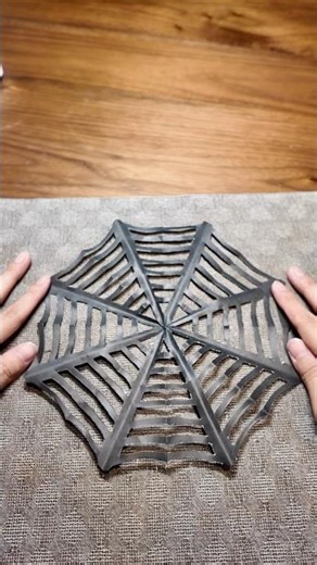 Easy Halloween DIY: Paper Spider Webs #halloween #diy