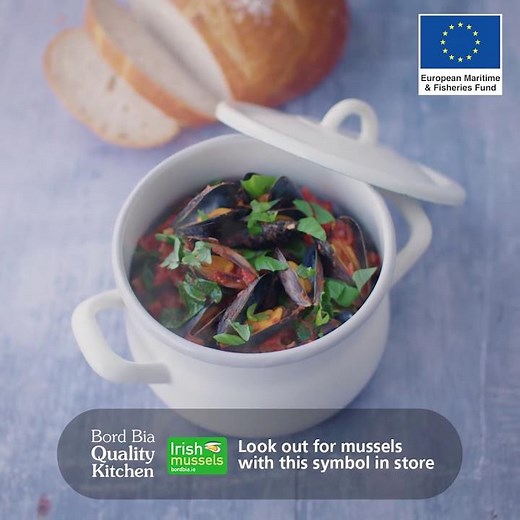 Mussels in Tomato and Spinach Sauce