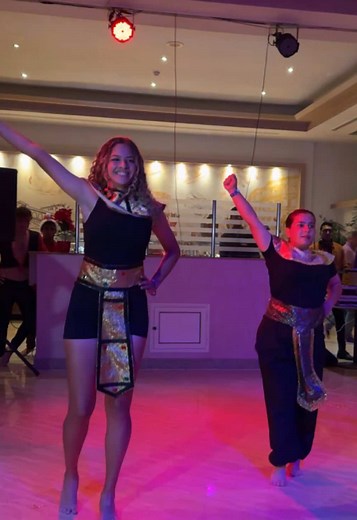 Empowering Dance Animation for Christmas Celebrations