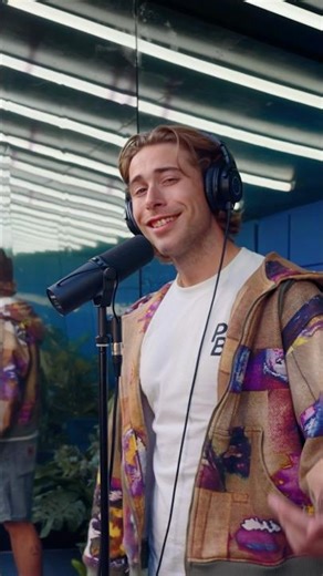 BEST OF BOOTH 🗣️ Ihr entscheidet: Welcher Onetake ist euer Fav? 5: Russell ‪@O2Music‬