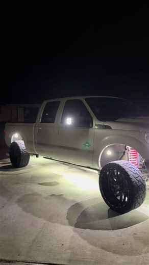 Customizing Steel Bodies with Rock Lights