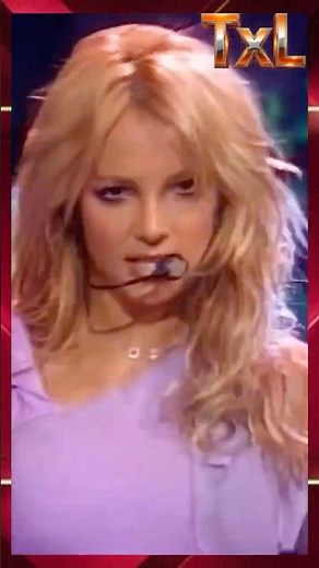 Britney Spears – I’m a Slave 4 U (Live 2001) 💥