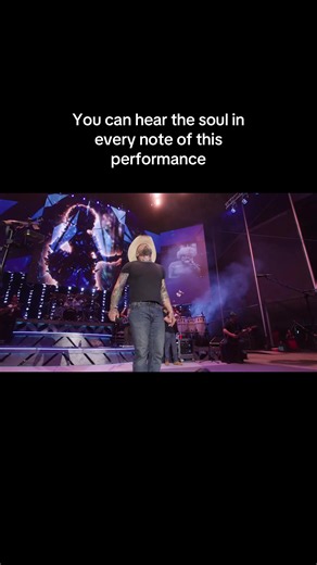 Zac Brown Band giving Butterfly the live treatment it deserves while honoring Dolly Parton’s remarkable songwriting #ZacBrownBand #Butterfly #DollyParton #LiveMusic #CountryMusic