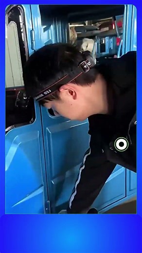 Mastering The Process Of Installing Glass On A Tricycle M...