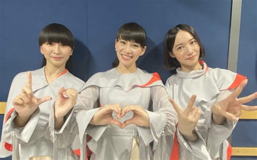 Perfume - Computer City +Baby cruising Love + Magic of Love + 再生 (19.12.11.FNS 歌