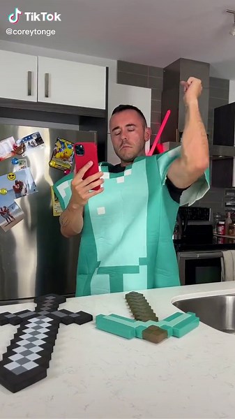 Bringing Holofox Trend to Minecraft