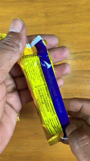 ASMR 5star Unwrapping ASMR 🍫 So Satisfying Crunch! #satisfying #asmr