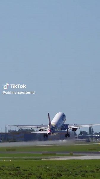 ✈️ 4K POWERFUL lift & takeoff #aviation #runway #airport #airplane #fly