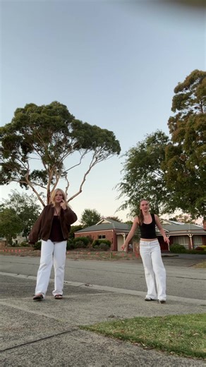 Pro Dancers Showcase Sensational Moves with Abbey Waterson