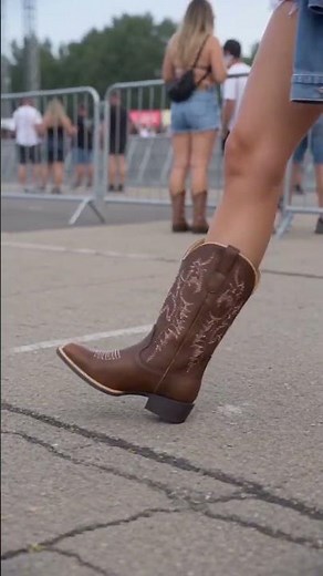 Music Festival Ready 🤠 Brown Cowboy Boots Try-On + 3 Outfit Ideas