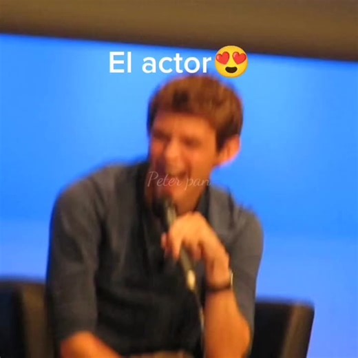 Robbie Kay como Peter Pan en Once Upon a Time