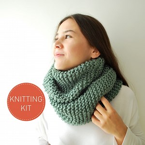 Chunky Wool Snood Knitting Kit: Beginner DIY Scarf Project - Etsy