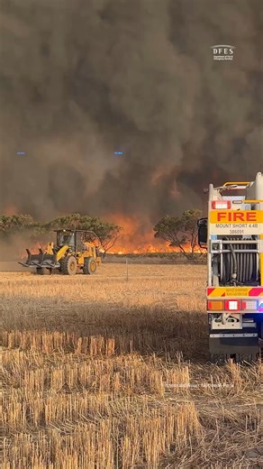 Department of Fire and Emergency Services WA on Instagram: "Over 2,500 lightning strikes sparked 20 separate bushfires across the State yesterday 😲🔥 In Crossman and Boddington, over 60 firefighting vehicles have responded to multiple out of control bushfires which have burnt through more than 3,000 hectares. Our aerial fleet, including the Black Hawks, is supporting crews on the ground. More than 120 career and volunteer firefighters, including personnel from the Parks and Wildlife Service and