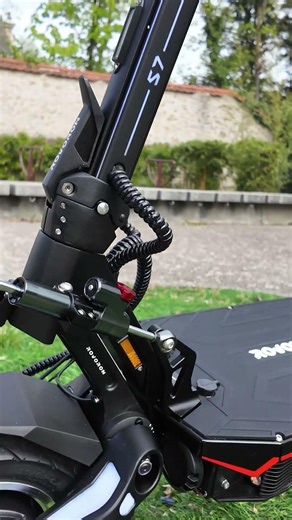 ROVORON S7 : Vitesse monstrueuse ! ⚡ #trottinetteelectrique #rovoron #speed #mobility