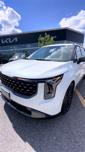 2025 Kia Carnival SX Demo Showcase