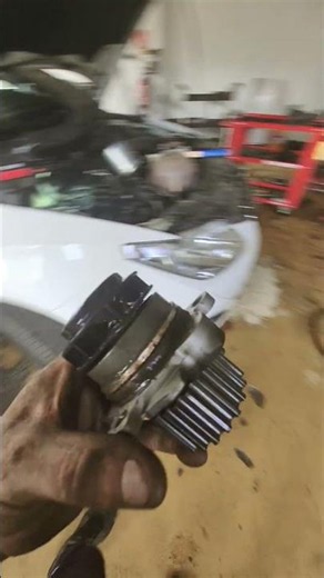 V2 - le #bricoleur de #distribution a 1 doigt de la #casse moteur... #plusquepro #automobile