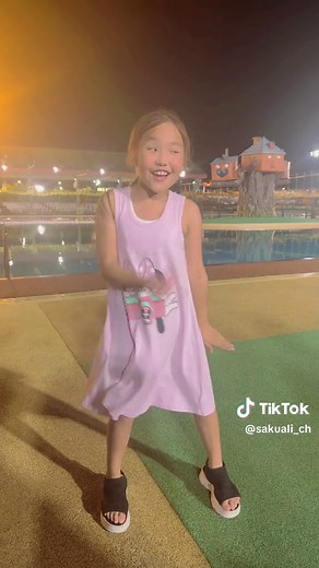 最後まで見てね笑🤣🤣🤣#さくありちゃんねる #夏休み #さくらこ #爆笑 #プール #竹下ぱらだいす #クセ強 #ダンス