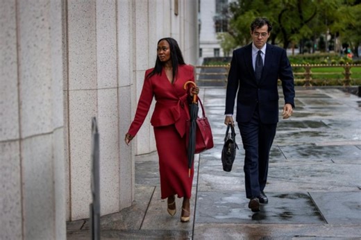 Procès réseaux sociaux: le patron d'Instagram refuse la notion d'"addiction clinique"