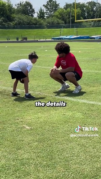 A free camp for the kids!🙌 Alabama OL Wilkin Formby hosted his first annual youth football camp in Tuscaloosa, Alabama! #alabama #alabamafootball #rolltide #tuscaloosa