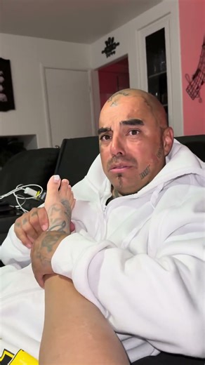 Late night massaging, and he wants to be acting up😡🤦🏻‍♀️ #dat1family #shorts