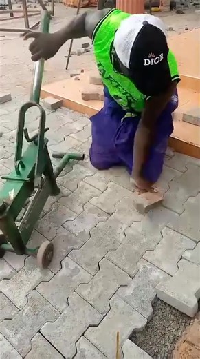 Cutting time 0791283840 | Elijah Mungai Wa Cabro